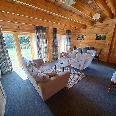 Broomfield's Holiday home *