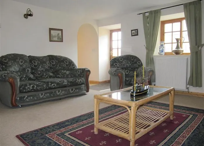 Holiday home Broomfield's *