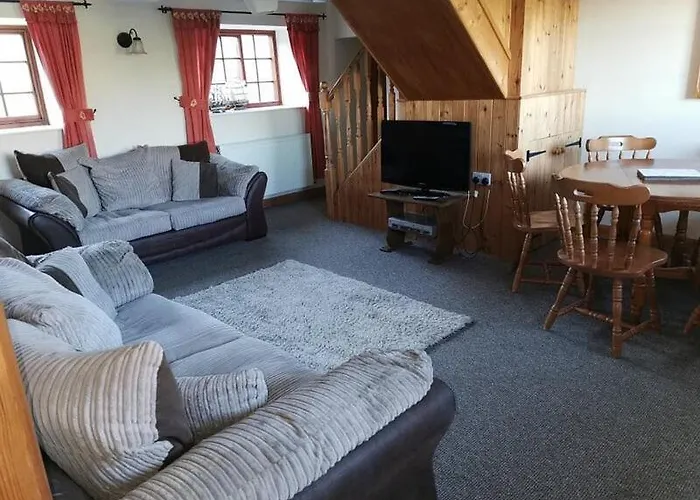 Broomfield's * Ruswarp