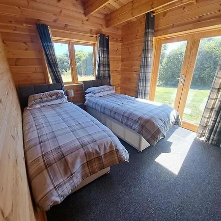 Broomfield's * Ruswarp