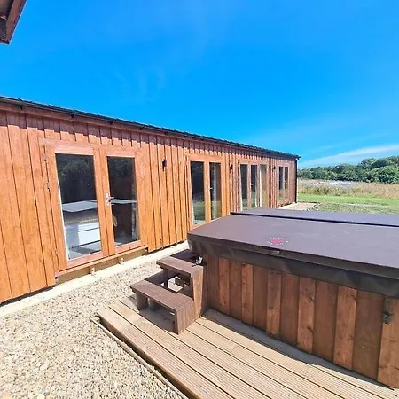 Broomfield's Ruswarp