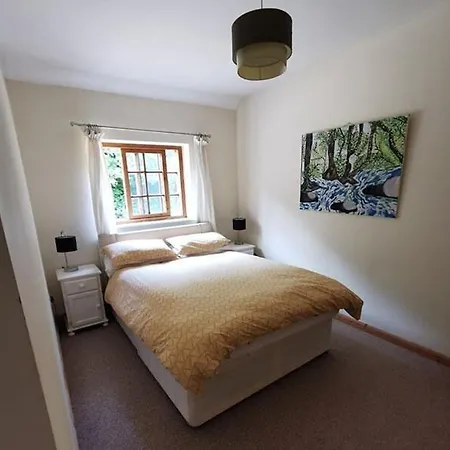 Broomfield's * Ruswarp