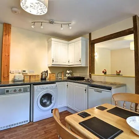 Broomfield's * Ruswarp